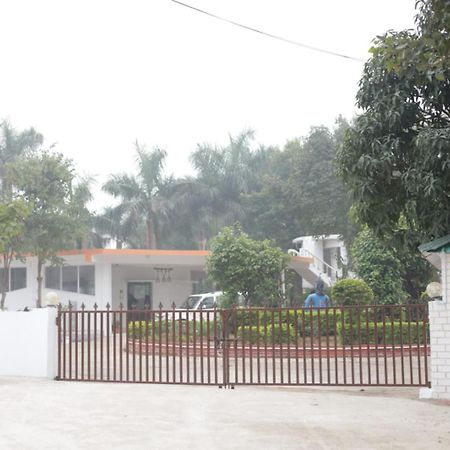 Hotel Shree Krishna Jungle Resort Khajurāho Extérieur photo